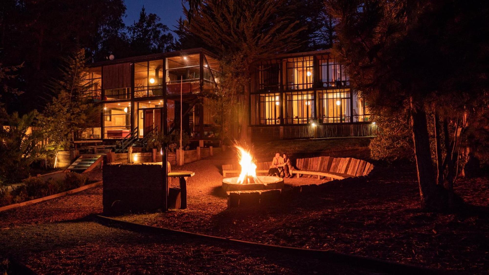 Surf Lodge Punta De Lobos 피칠레무 외부 사진